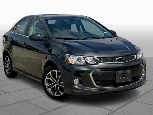 Used 2020 Chevrolet Sonic LT w/ RS Package FWD image 3