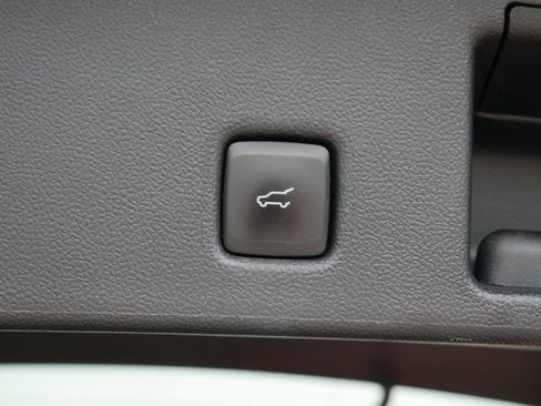 Used 2022 Ford Escape SE w/ SE Sport Appearance Package AWD/4WD image 11