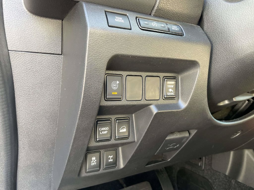 Used 2023 Nissan Frontier PRO-4X w/ Pro Convenience Package AWD/4WD image 28