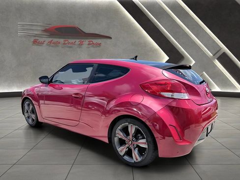 Used 2016 Hyundai Veloster w/ Option Group 03 FWD image 18