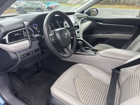 Used 2024 Toyota Camry SE image 14