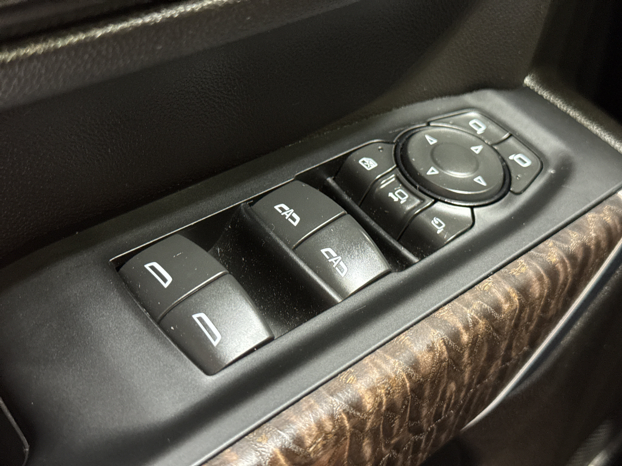 Used 2023 GMC Sierra 3500 Denali w/ Denali Black Diamond Edition AWD/4WD image 39