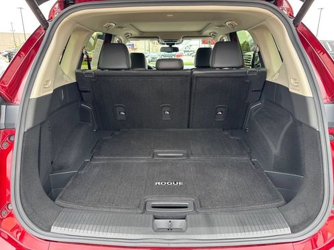 Used 2025 Nissan Rogue SL w/ Tech Package AWD/4WD image 40