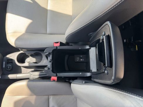 Used 2015 Ford Transit Connect XLT FWD image 28
