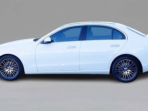 Used 2026 Mercedes-Benz C 300 4MATIC Sedan image 8