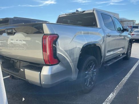 Used 2022 Toyota Tundra Platinum image 4