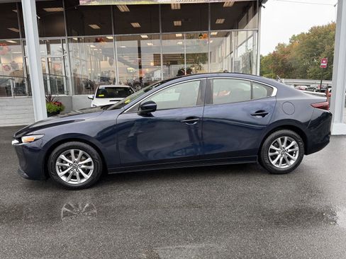 Used 2019 MAZDA MAZDA3 Sedan image 1