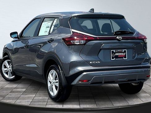 New 2025 Nissan Kicks Play S image 3