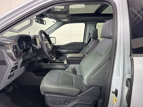 New 2025 Ford F150 XLT w/ Equipment Group 303A High image 18