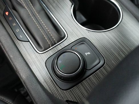 Used 2019 GMC Acadia SLT FWD image 36