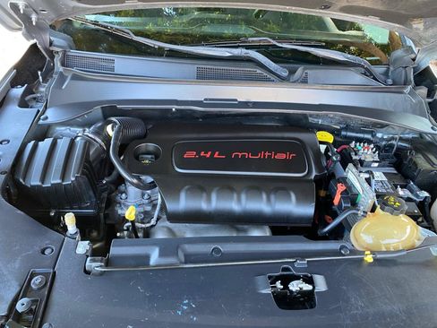 Used 2018 Jeep Compass Sport FWD image 15