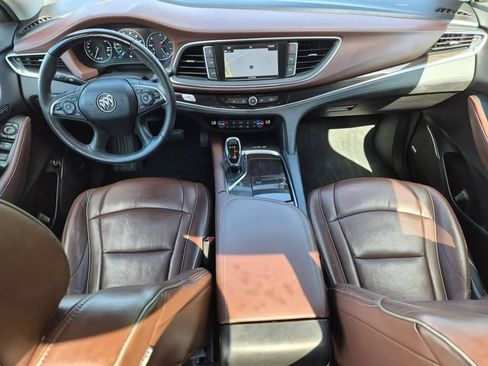 Certified 2018 Buick Enclave Avenir w/ Avenir Technology Package AWD/4WD image 20