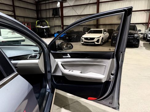 Used 2017 Hyundai Sonata Limited FWD image 24