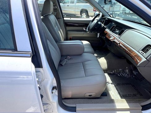 Used 2008 Mercury Grand Marquis LS image 30