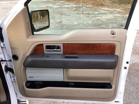 Used 2010 Ford F150 Lariat image 22