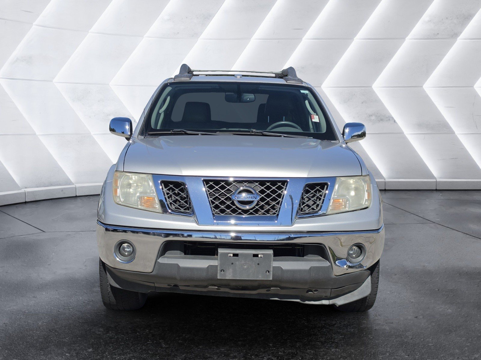 Used 2011 Nissan Frontier SL RWD image 7