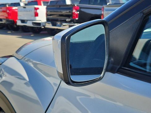 Used 2024 Nissan Kicks SV FWD image 19