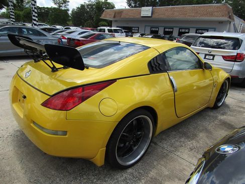 Used 2005 Nissan 350Z Enthusiast image 4