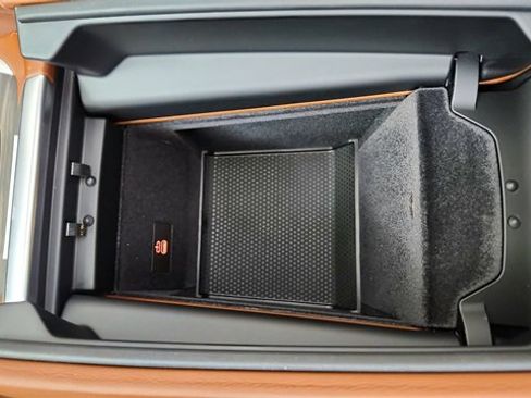 Used 2024 BMW X7 xDrive40i w/ Executive Package image 55