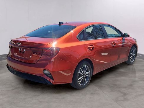 Used 2023 Kia Forte LXS FWD image 3