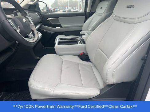Used 2025 Ford Expedition Platinum AWD/4WD image 17