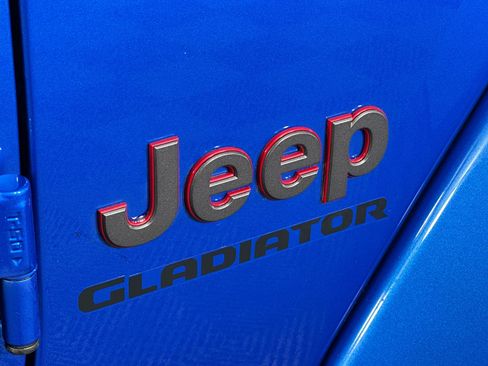 Used 2021 Jeep Gladiator Rubicon AWD/4WD image 16
