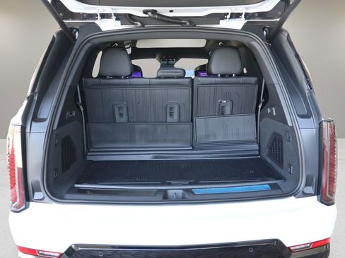 New 2026 Cadillac Escalade IQL Sport 1 w/ LPO, Floor Liner Package image 18