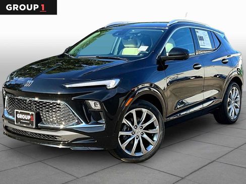 Used 2024 Buick Encore GX Avenir w/ Avenir Technology Package FWD image 1