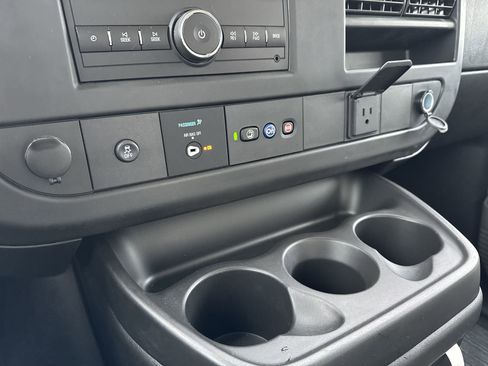 New 2025 GMC Savana 3500 1WT w/ Power Convenience Package image 42