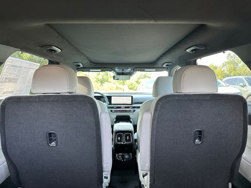 New 2025 Kia Sorento SX Prestige image 12