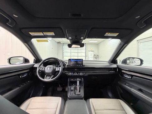 Used 2025 Honda CR-V Sport Touring image 25