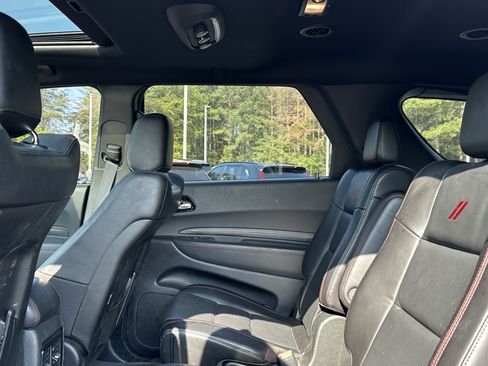 Used 2023 Dodge Durango GT RWD image 9