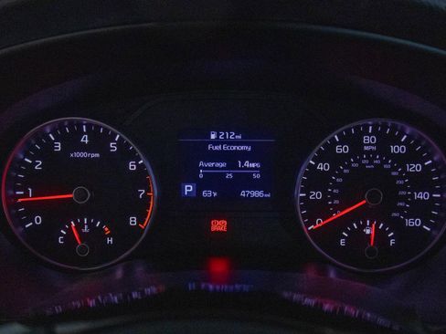 Used 2022 Kia Sportage EX w/ EX Technology Package image 16