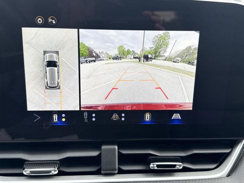Used 2025 Chevrolet Equinox LT w/ Convenience Package II AWD/4WD image 20