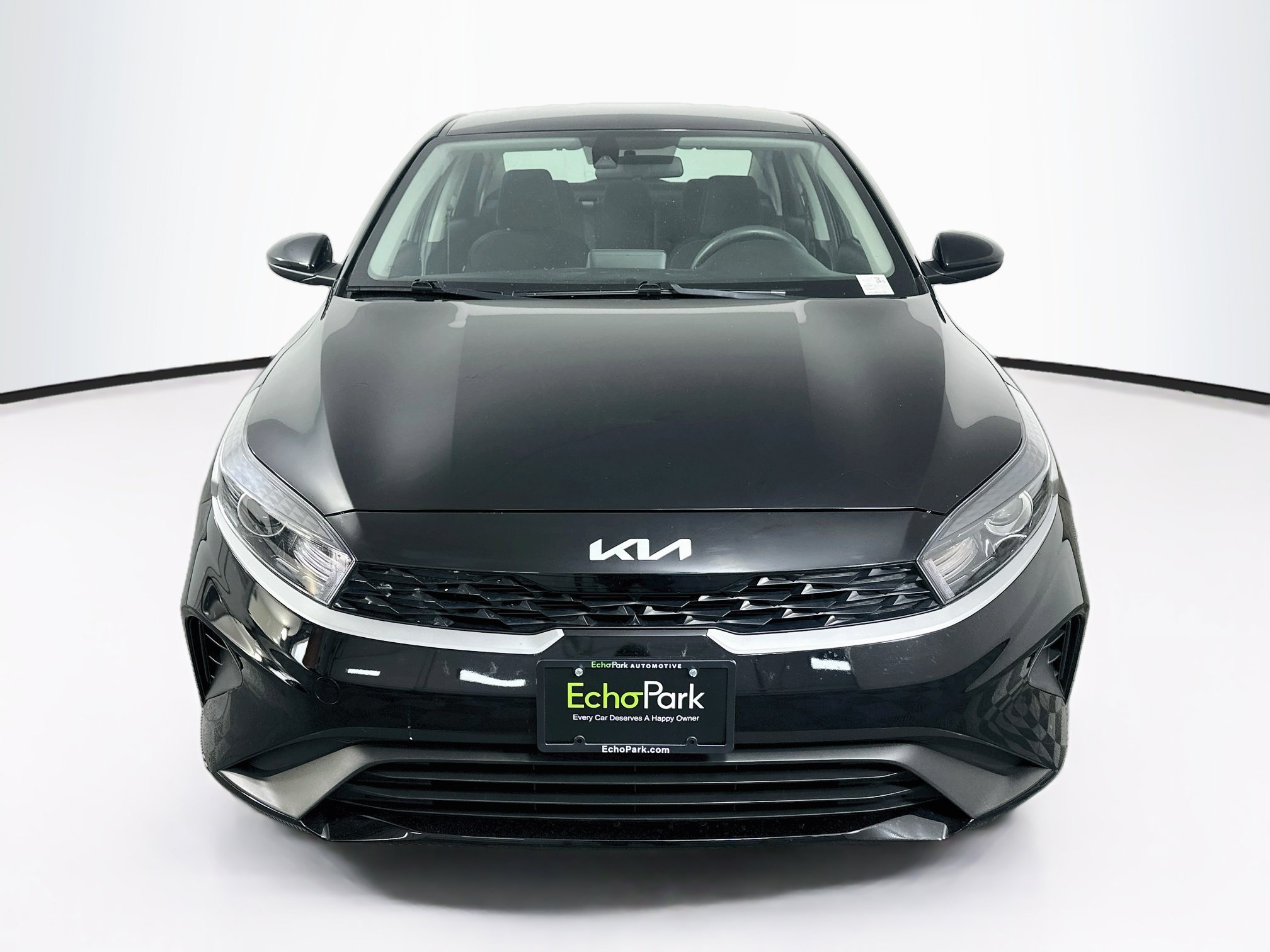 Used 2024 Kia Forte LXS FWD image 2