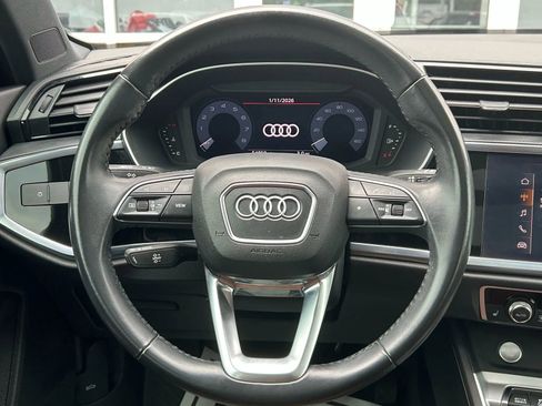 Used 2020 Audi Q3 2.0T Premium w/ Convenience Package image 11