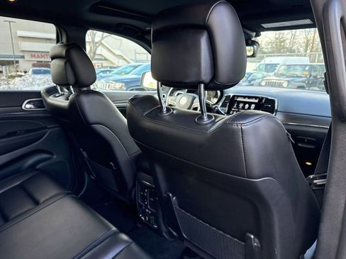 Used 2022 Jeep Grand Cherokee Limited image 25