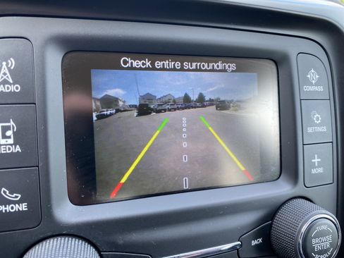 Used 2018 Jeep Cherokee Latitude FWD image 30