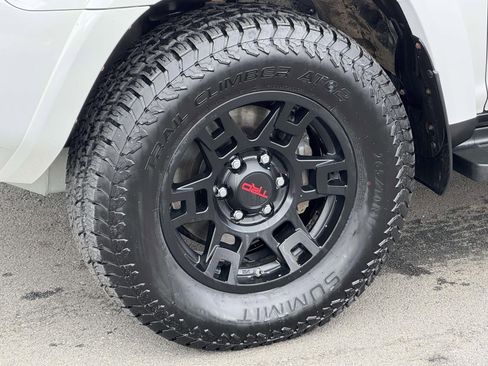 Used 2019 Toyota 4Runner SR5 Premium image 6