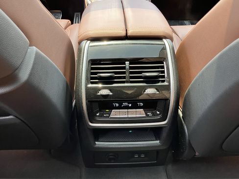 Used 2026 BMW X5 M60i AWD/4WD image 34