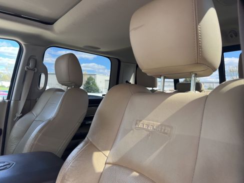 Used 2015 RAM 1500 Laramie w/ Convenience Group image 20