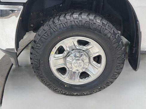 Used 2024 RAM 2500 Tradesman w/ Chrome Appearance Group AWD/4WD image 40