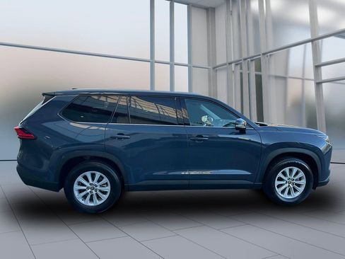 Used 2024 Toyota Grand Highlander Limited image 5