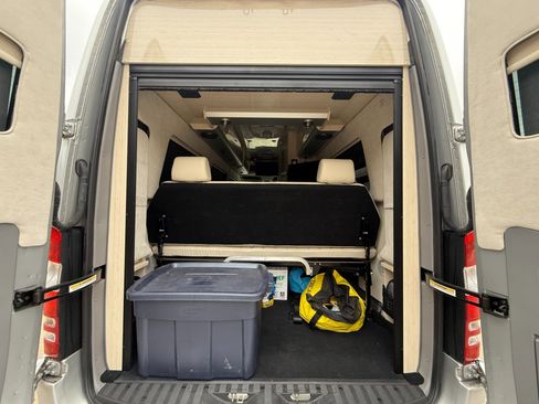 Used 2017 Mercedes-Benz Sprinter 3500 image 20