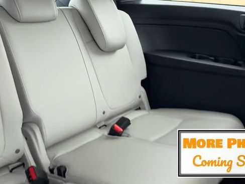 Used 2025 Honda Odyssey EX-L image 11