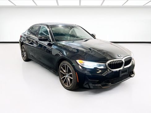 Used 2022 BMW 330i Sedan w/ Premium Package 2 RWD image 3