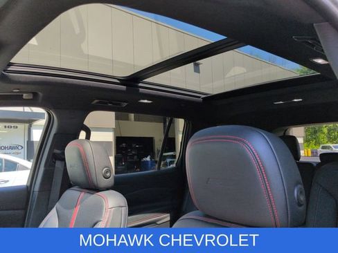 Used 2024 Chevrolet Traverse RS AWD/4WD image 20