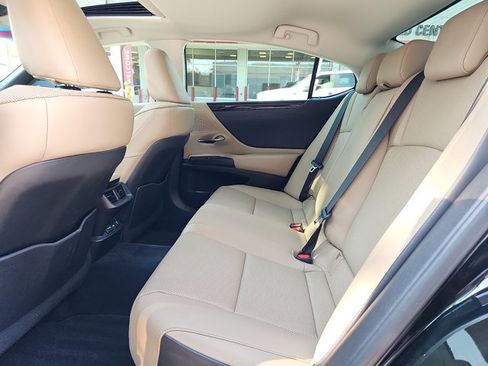 Used 2021 Lexus ES 250 w/ Premium Package AWD/4WD image 10
