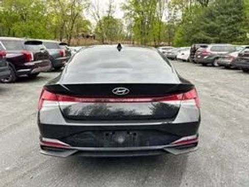 Used 2021 Hyundai Elantra SEL w/ Convenience Package FWD image 7