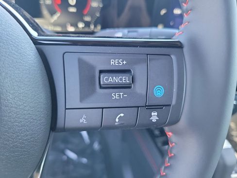 New 2026 Nissan Kicks SR w/ SR Premium Package FWD image 6
